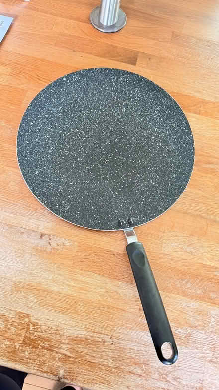 Photo of free Frying pan and flat pancake pan (CO6) #1