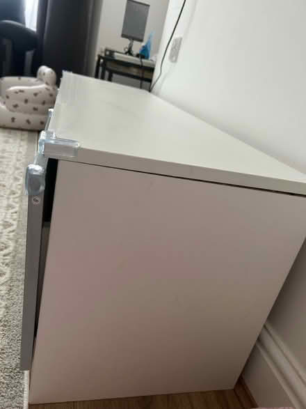 Photo of free White Tv Cabinet (Clapham North) #4
