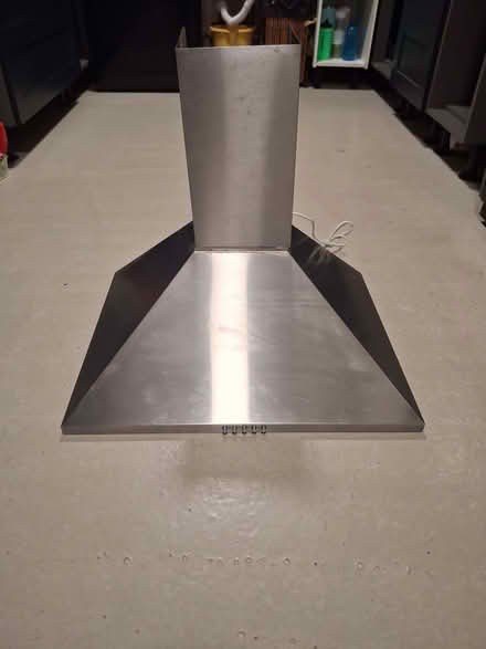 Photo of free B&Q kitchen extractor hood. (Greaves LA1) #2
