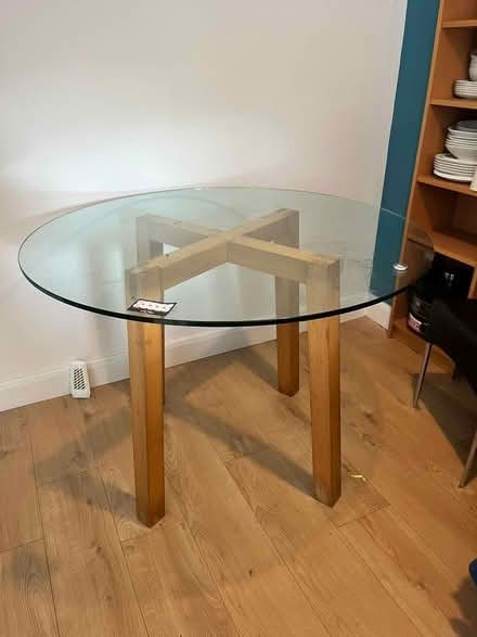 Photo of free Glass dining table (Friern Barnet, N11) #1