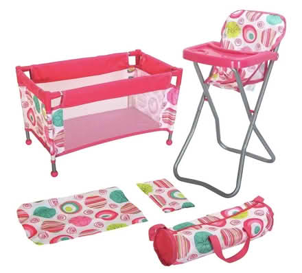 Photo of dolls cot & high chair (CB4 3) #2