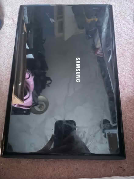 Photo of free Samsung laptop spare or repair (Ladbroke Grove W10) #1