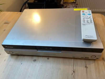 Photo of free Pioneer DVD/ CD player (Amersham Common HP7) #1