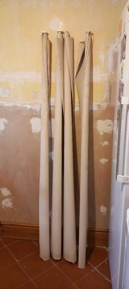 Photo of free 4 x 6ft cream roller blinds (Llandegley LD1) #2