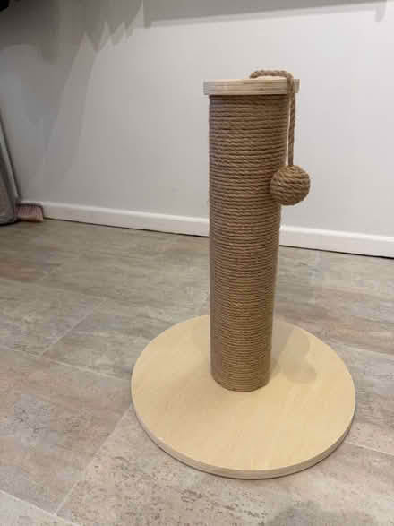 Photo of free Cat scratching post brand new 55cm high (Bowerhill SN12) #2