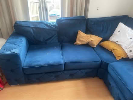 Photo of free Sofa corner (Morden) #3