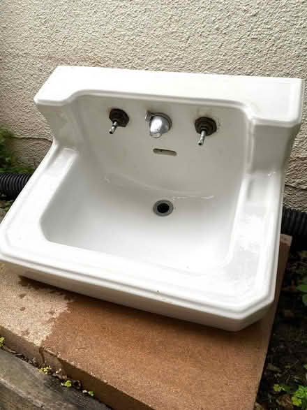 Photo of free Sink from Hink’s of Berkeley (Nr Berkeley Natural Grocery) #1