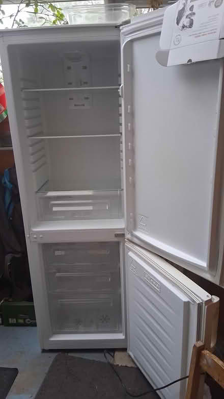 Photo of free Fridge Freezer Zanussi (Stirling - 12miles west) #2