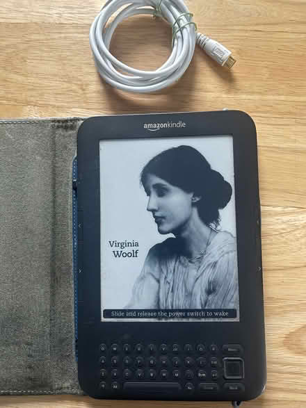 Photo of free Kindle E-Reader (Prestbury GL52) #1