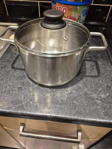 Photo of free Cooking pot (thornton heath) #1