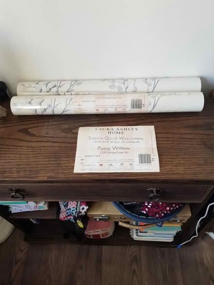 Photo of free Laura Ashley wallpaper - 2 rolls (BA1) #1