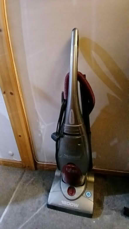 Photo of free Upright vacuum (Wolverhampton pennfields WV3) #1