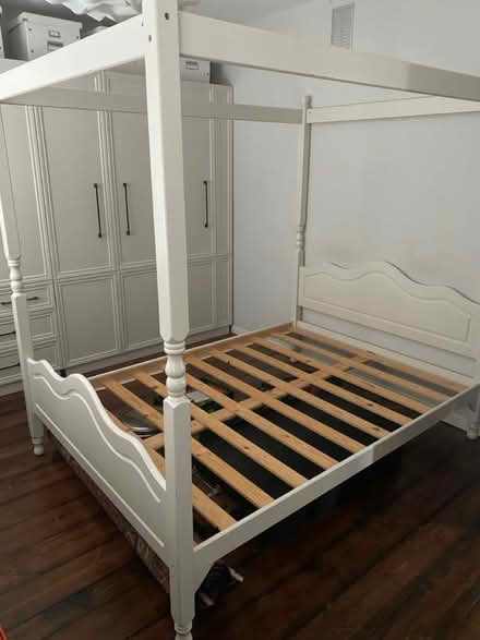 Photo of free Four poster bed (Behind Horsham train station) #1