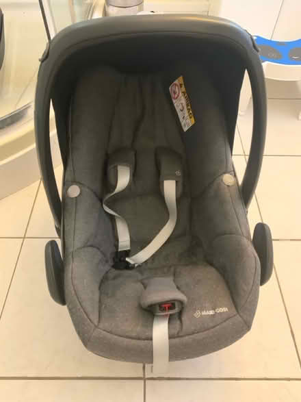 Photo of free Baby car seat 0 to 13kg (Durham DH1) #1