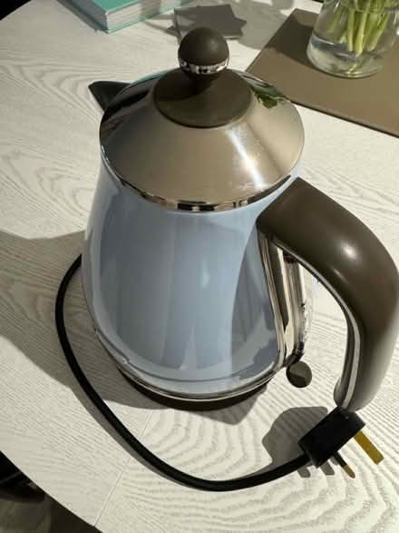 Photo of free DeLonghi icona vintage kettle (SE19) #1