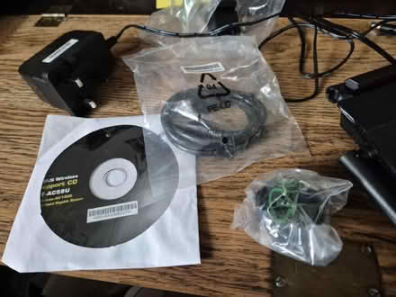 Photo of free ASUS dual band gigabit router (Taunton Killams & Mountfield District Ward TA1) #2