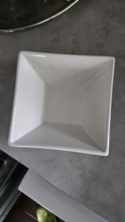 Photo of free 4x middle size bowl (Corstophine EH4) #2