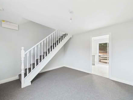 Photo of free carpet (Woodville DE11) #4