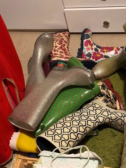 Photo of free Various bits and bobs; craft paper (NW10) #4