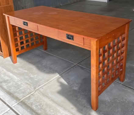 Photo of free Desk (Alameda and Indiana) #1