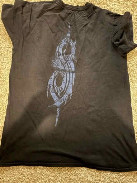 Photo of free T shirt (Axminster) #2