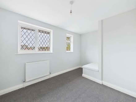 Photo of free carpet (Woodville DE11) #4