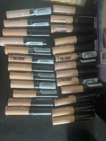 Photo of free Revlon Flexwear #24 Concealer (Chicago, il) #1