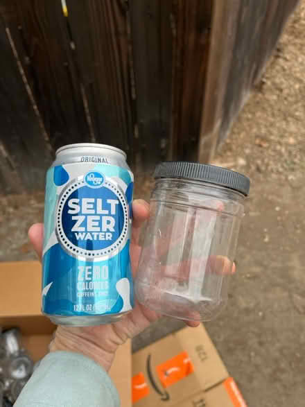 Photo of free Screw top plastic containers (Downtown Mountain View) #2