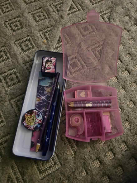 Photo of free 2x Stationary Sets (TW8 Brentford) #1