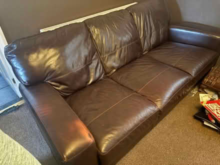 Photo of free 3 seater leather settee&chairs (Stretford M32) #1