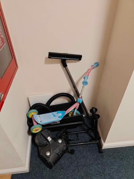 Photo of free I'm giving away few items (Edinburgh, EH11) #1