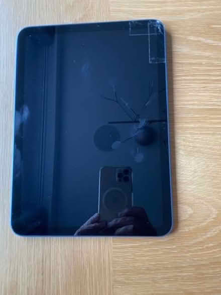 Photo of free iPad 10th Generation WiFi only but plenty of memory (Meresborough ME8) #1