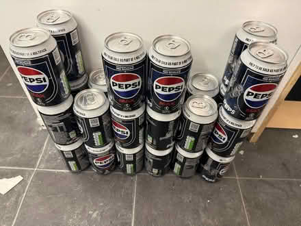 Photo of free 30cans of Pepsi max (Aldgate E1) #1