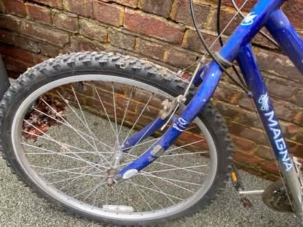 Photo of free Ladies' Magna Oxygen Mountain Bike (KT9 Chessington) #4