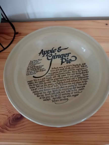 Photo of free Pie dish ceramic (PO14 Fareham) #1