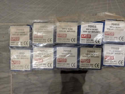 Photo of free Pack of 10 GU5 low voltage spotlight bulbs (Lavant PO18) #2