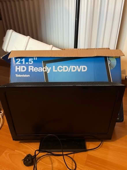 Photo of free 2 older TVs and DVD players with accessories. (Drum Brae EH12) #1