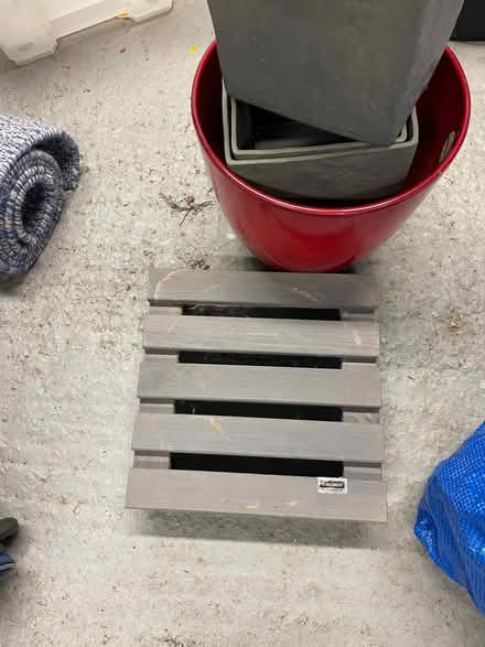 Photo of free Flower pots and trolley for flower pot (Richmond TW9) #1