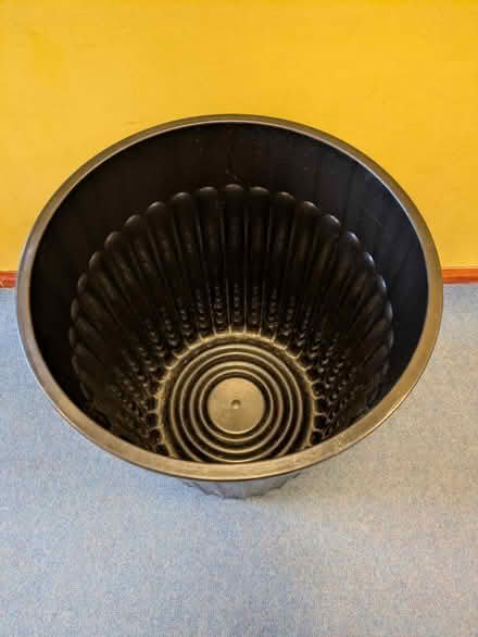 Photo of free Black Dustbin (Eastwood SS9) #2