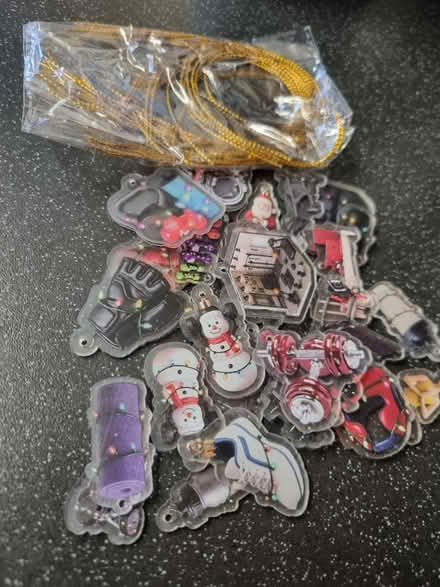 Photo of free Gym xmas decorations (SE20) #1