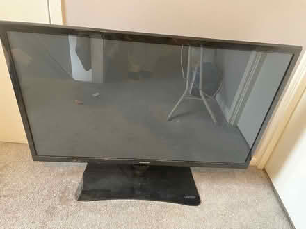 Photo of free Samsung tv (S4 7el) #1