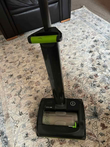 Photo of free Upright cordless vacuum (Woodthorpe S13) #1