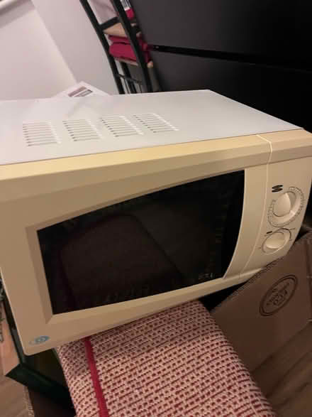 Photo of free Working microwave (bh2 5ra) #1