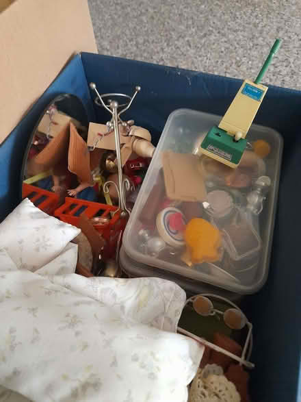 Photo of free Dolls house furniture & accessories (GU12) #3