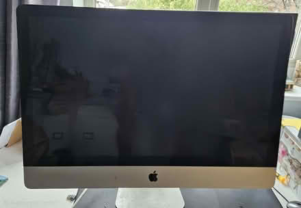 Photo of free A1312 Imac (harddrive removed) Spares or Repair (Chipstead TN13) #1
