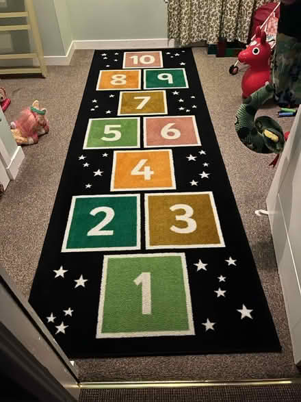 Photo of free Kids rug (Cannonmills EH7) #1