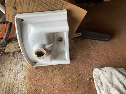 Photo of free Small basin (Brixham TQ59SA) #2