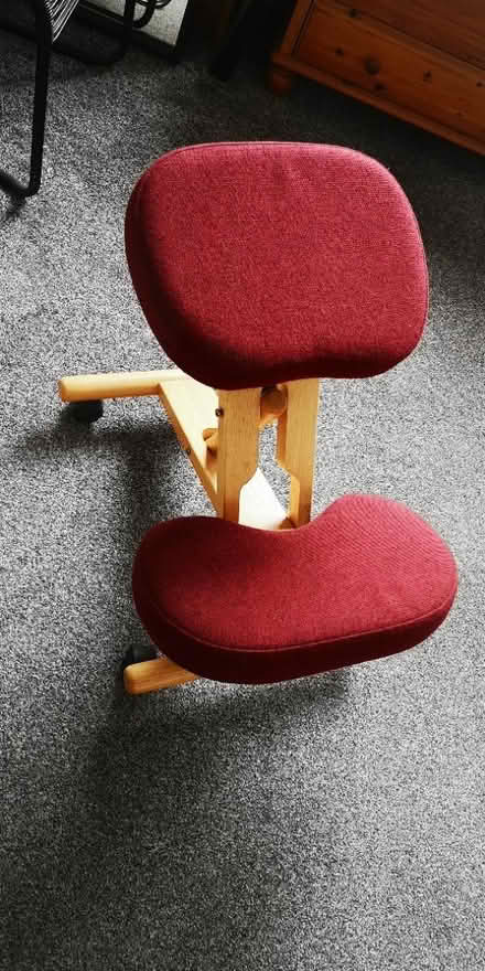 Photo of free Kneeling posture chair (Eastbourne BN20) #1