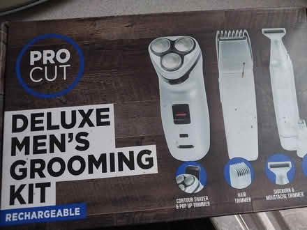 Photo of free Man's grooming kit, new unused (Leicester) #2