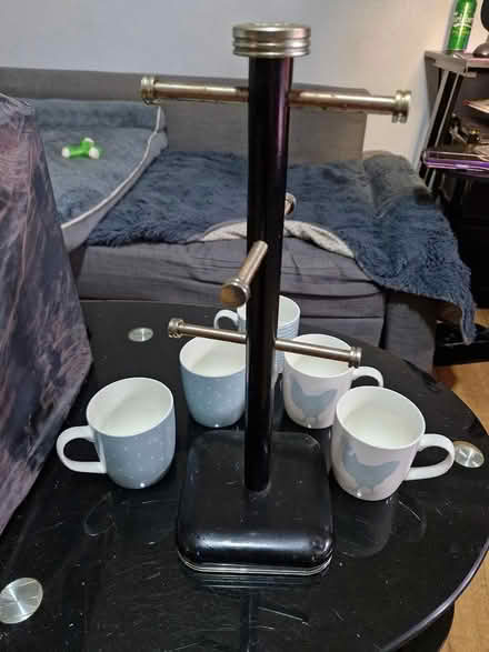 Photo of free Black Mug Tree with mugs (Bangor BT20) #1